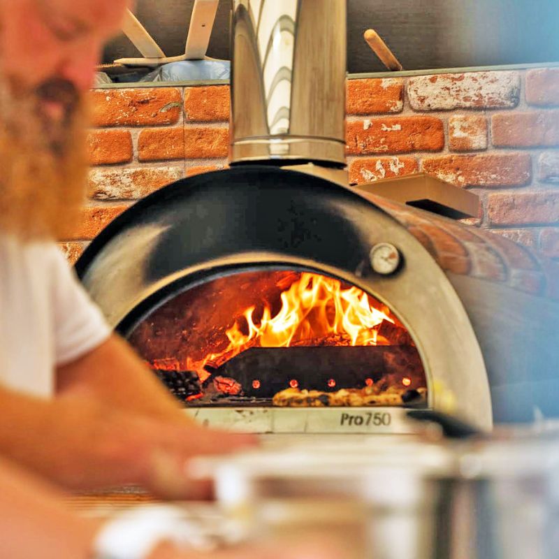 Igneus Pro 750 Wood Fired Pizza Oven