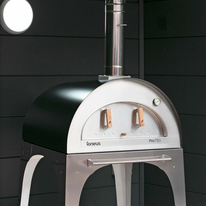 Igneus Pro 750 Wood Fired Pizza Oven