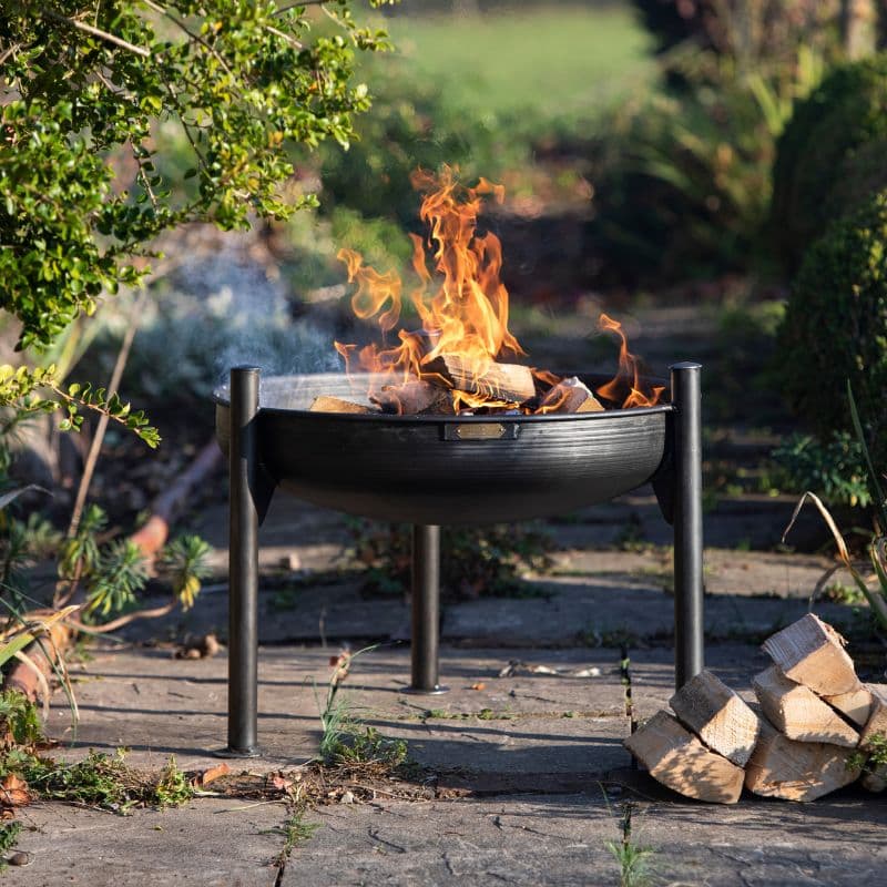 Wood-Fire-Pits-Add-warmth-and-charm-to-their-outdoor-space-this-Christmas Alfresco Chic