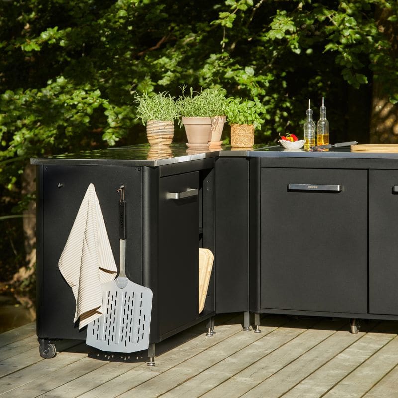 Cozze Corner Table for Outdoor Kitchen