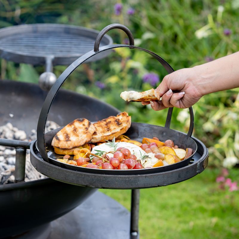 Firepits UK Flat Bottomed Hanging Skillet Pan
